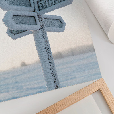 Wandposter Winterlicher Minimalismus mit schneebedecktem Wegweiser
