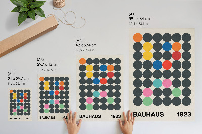 Wandposter Geometrische schwarze Kreise, leuchtende Farben, Inspirationen aus dem Bauhaus