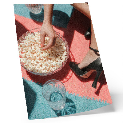 Wandposter Bunter Teppich, Popcorn, Glas, elegante Figur
