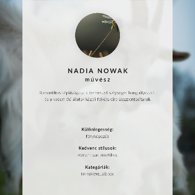 Wandposter Ländliche Rinder vor dem Hintergrund von Grün und Bäumen
