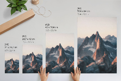 Wandposter Berge im Licht des Sonnenuntergangs, in Pastelltönen