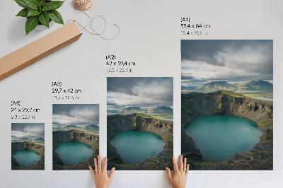 Poster Türkisfarbener See, Berge, wunderschöne Wolken