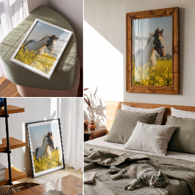 Kunstdruck leinwand Ein elegantes Pferd auf einer Frühlingswiese voller Blumen
