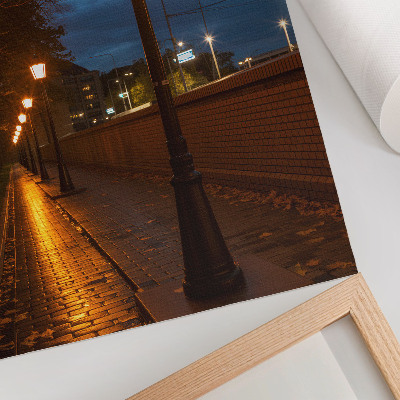 Poster Nachts leuchten die Laternen in den Gassen warm und friedlich.