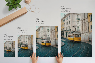Kunstdruck leinwand Eine gelbe Straßenbahn in einer Kurve einer Stadtstraße