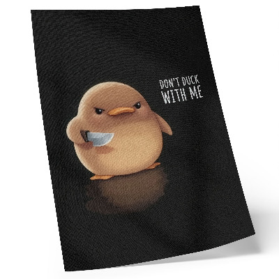 Poster Niedliche Ente mit Messer auf schwarzem Hintergrund
