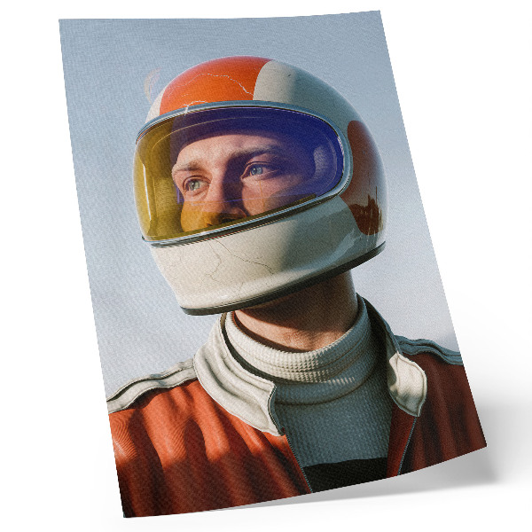 Kunstdruck leinwand Eine Figur mit Weltraumhelm, futuristische Atmosphäre