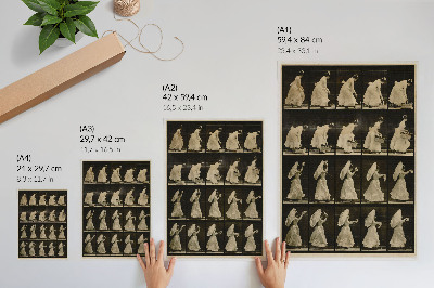 Poster Frau, die einen Korb hebt und mit einem Taschentuch winkt (um 1887), von Eadweard Muybridge