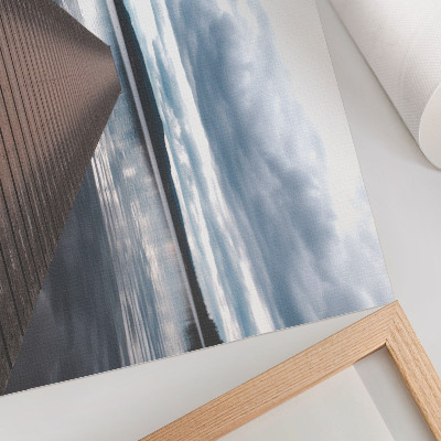 Poster Ein malerischer Steg am Seeufer mit Blick auf die Berge