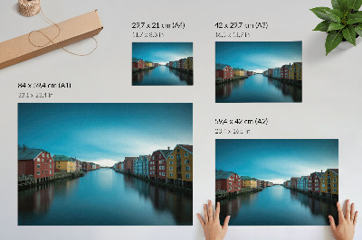 Kunstdruck poster Bunte Häuser spiegeln sich im Fluss, skandinavische Atmosphäre
