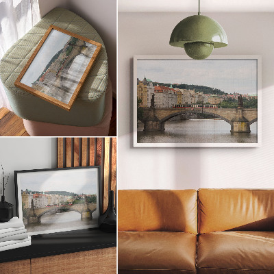 Poster kunstdruck Eine Brücke über den Fluss mit einer Straßenbahn, umgeben von klassischer Architektur