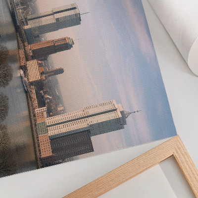 Kunstdruck poster Beeindruckende Wolkenkratzer und eine elegante Brücke über den Fluss
