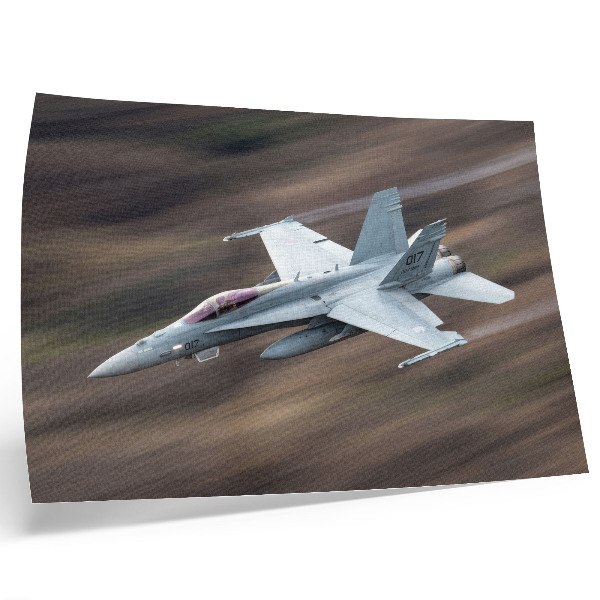Poster kunstdruck Ein moderner Kampfjet im Flug