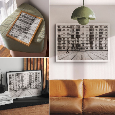 Poster kunstdruck Ein modernes Gebäude mit Balkonen und einem Platz