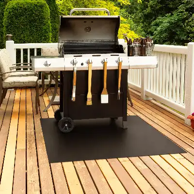 Grillmatte als Bodenschutz rechteckige Ausführung in 100x80 cm