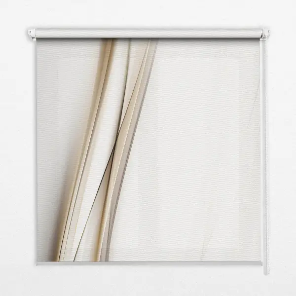 Fensterrollo für den Innenbereich mit Wellenmotiv auf weißem Hintergrund