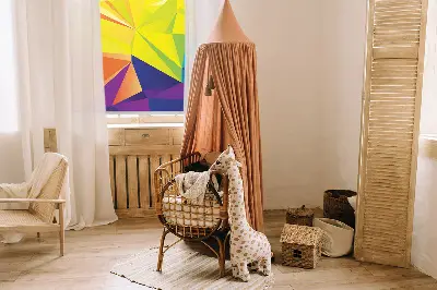 Fensterrollo mit buntem Origami-Muster