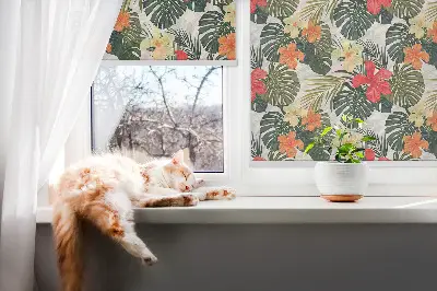 Fensterrollo innen mit Motiv von tropischen Blumen und Blättern