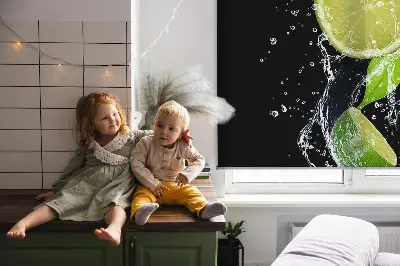 Rollo für Fenster mit dem Motiv Kalk fällt ins Wasser
