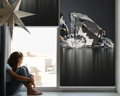 Fensterrollo mit Diamantenmotiv