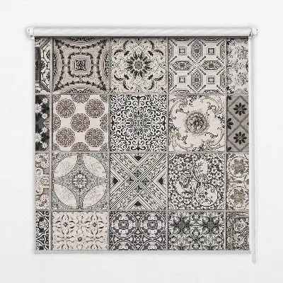 Fensterrollo mit portugiesischem Muster