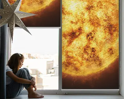 Fensterrollo in gelber Netzoptik