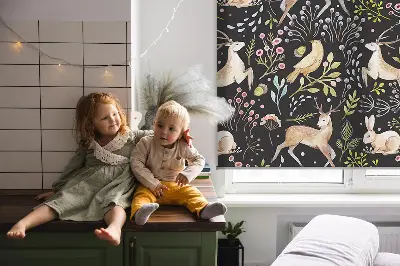 Fensterrollo für den Innenbereich mit Motiv von Rehen, Vögeln und Kaninchen