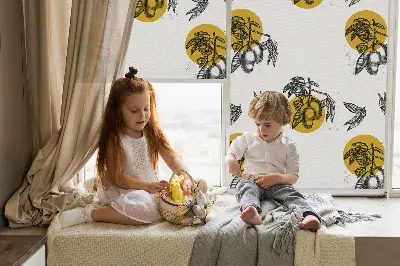 Fensterrollo mit Motiv von Früchten und gelben Kreisen