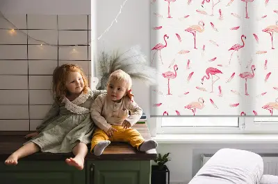 Rollo mit Motiv von Flamingos und ihren Federn
