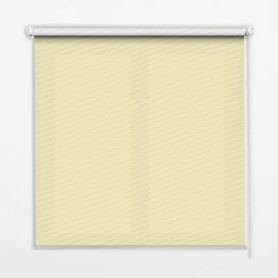 Fensterrollo in hellgelber Farbe