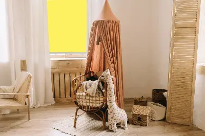 Fensterrollo in der farbe gelb
