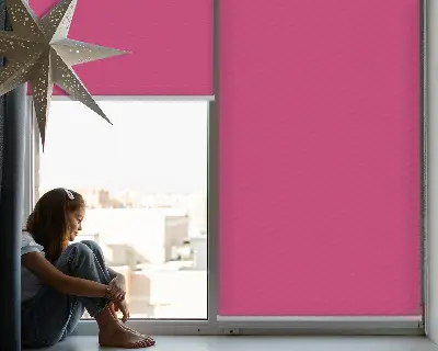 Fensterrollo in der Farbe Rosa