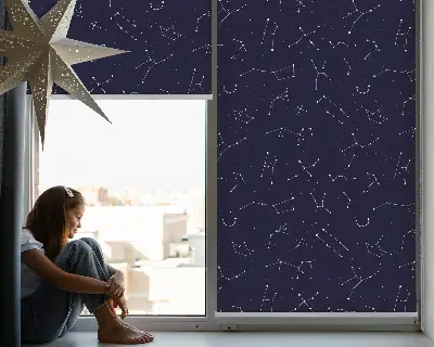 Fensterrollo mit Sternbildmotiv für den Innenbereich