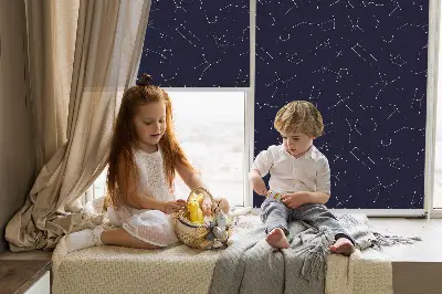 Fensterrollo mit Sternbildmotiv für den Innenbereich