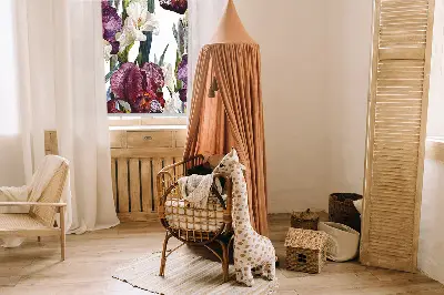 Fensterrollo für den Innenbereich mit kleinem Blümchenmuster