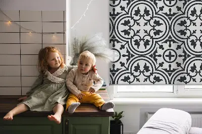 Rollo Fenster mit portugiesischem Fliesendesign