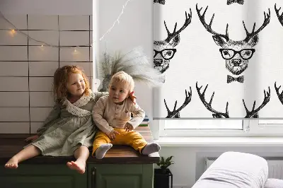 Fensterrollo mit Motiv Rentier mit Brille für den Innenbereich
