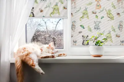 Fensterrollo mit Motiv von Tieren und Pflanzen