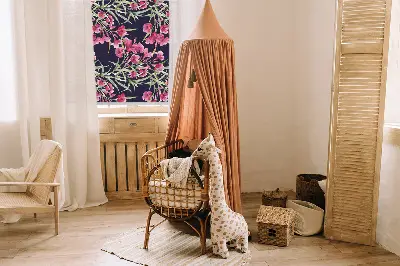 Fensterrollo mit dem Motiv einer exotischen Blume