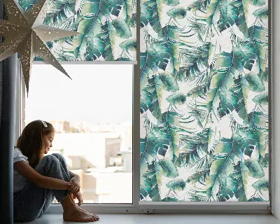 Fensterrollo mit Blättermotiv