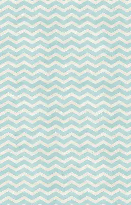 Fensterrollo für den Innenbereich mit blauem Zickzack-Muster