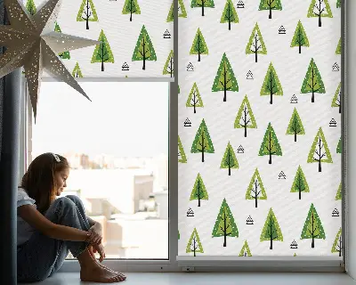 Fensterrollo mit Motiv gezeichneter Wald für den Innenbereich