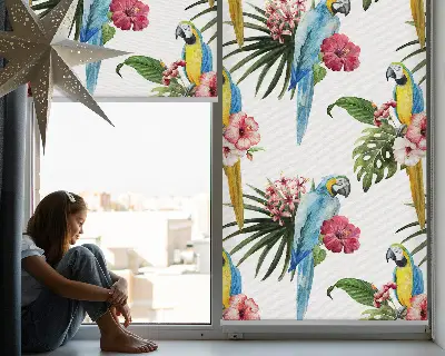 Fensterrollo mit Motiv von einem Papagei auf Blumen