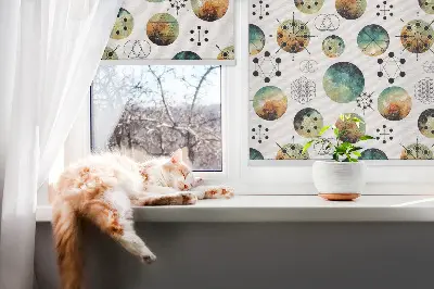 Fensterrollo mit Motiv aus farbigen Kreisen
