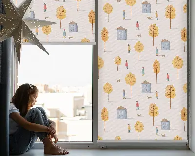 Fensterrollo für den Innenbereich mit dem Motiv Häuser zwischen den Bäumen