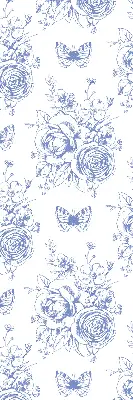 Rollo mit blauen Blumen und Schmetterlingen
