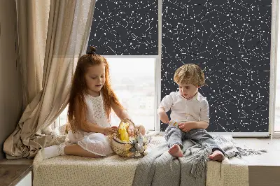 Fensterrollo für den Innenbereich im Modell Konstellation
