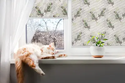 Fensterrollo mit Motiv von Papageien auf einem Ast
