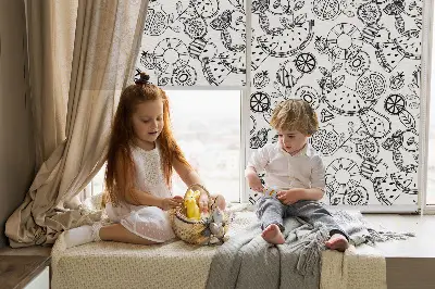 Fensterrollo mit dem Motiv gezogener Früchte