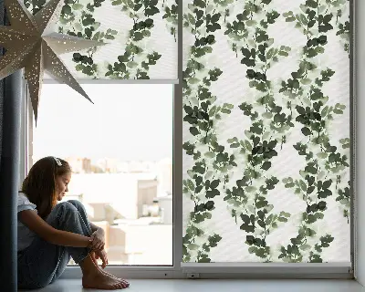 Fensterrollo mit Blättermotiv